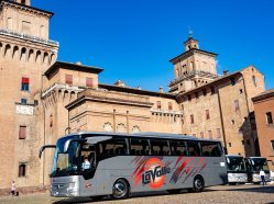 noleggio-autobus-la-valle-trasporti50