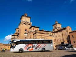 noleggio-autobus-la-valle-trasporti51