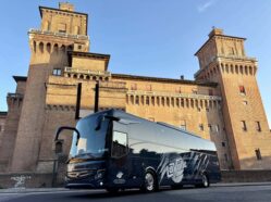 Meerceedes New Tourismo